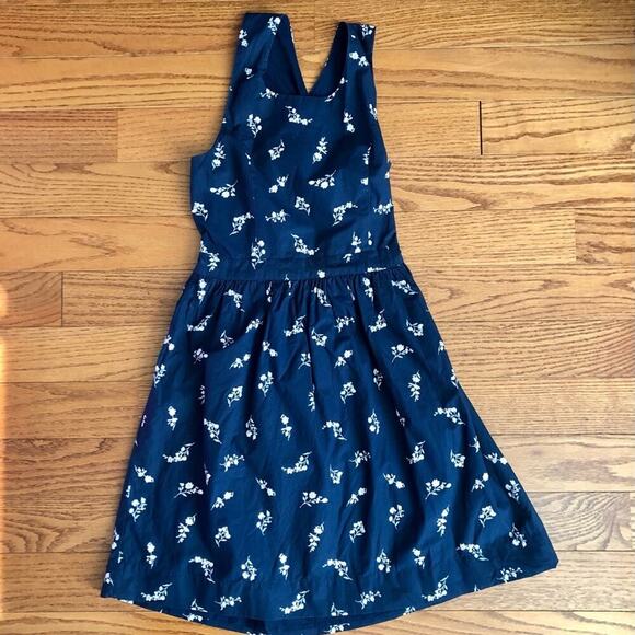 NORDSTROM Fit & Flare Navy White Floral Pleated Sleeveless Girl’s Girl’s Size 16 - Picture 10 of 10